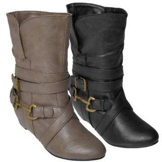 Journee Collection Womens Buckle Accent Flat Ankle Boots